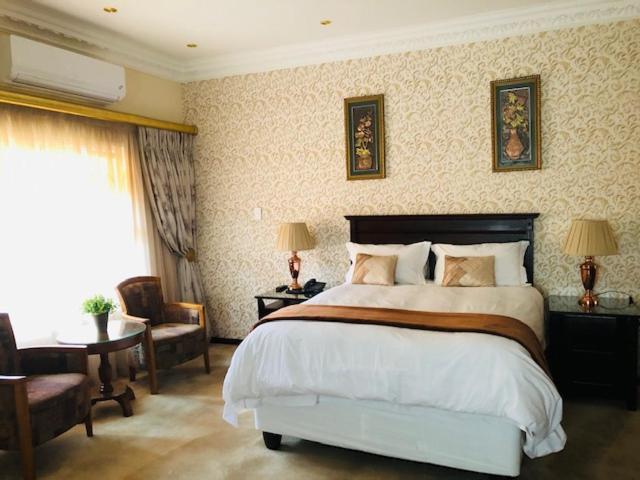 Ekupholeni Garden Villas Манзини Экстерьер фото