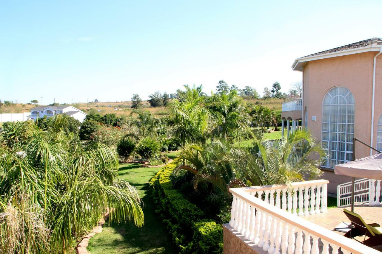 Ekupholeni Garden Villas Манзини Экстерьер фото